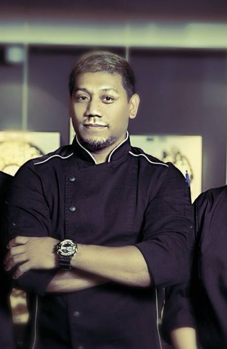 Шеф Sayan Wongwai Шеф Sayan Wongwai